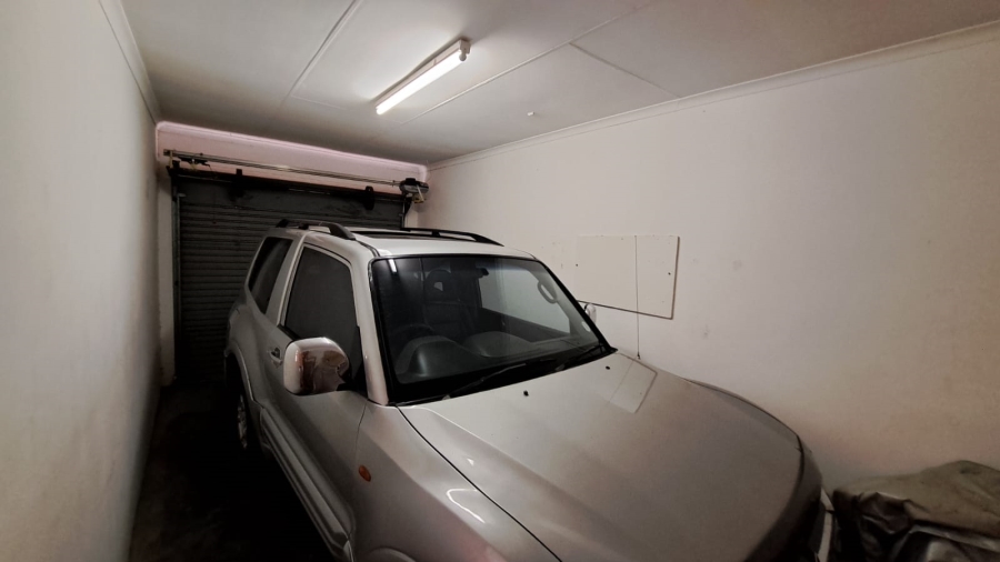 1 Bedroom Property for Sale in Oudorp North West